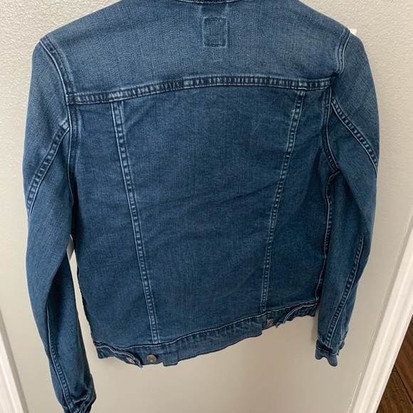 GAP jean jacket - Picture 2 of 4